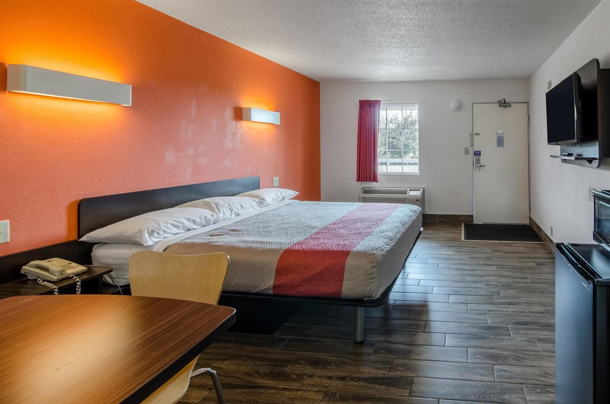 Motel 6-Staunton, Va Eksteriør bilde